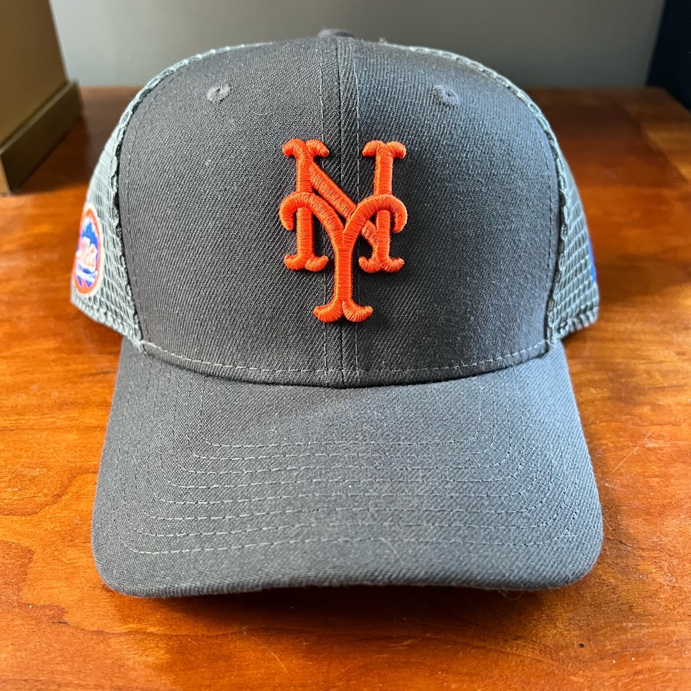 New York Mets New Era Trucker Hat